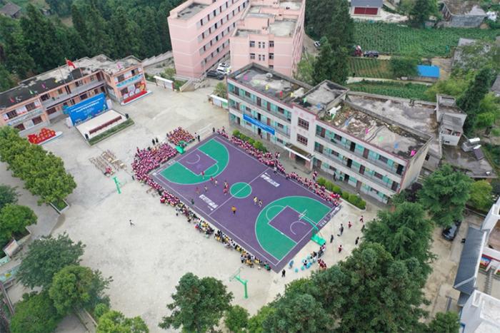 在北京举行的第十三届公益节上,运动公益新模