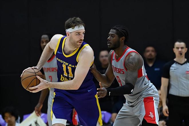 南湾湖人晋级西部决赛 蒂米26分助球队突围