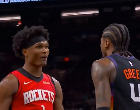 火箭内线互喷引热议 竞争氛围升温