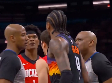 火箭内线互喷引热议 竞争氛围升温